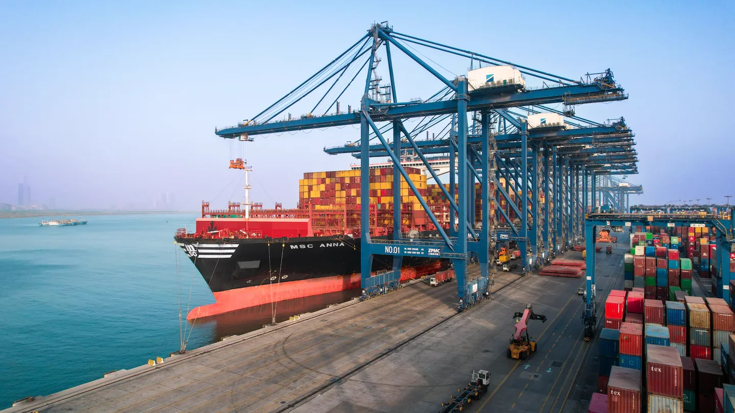 Import Container Vessel Operations and Customs Clearance at SAPT Karachi Port